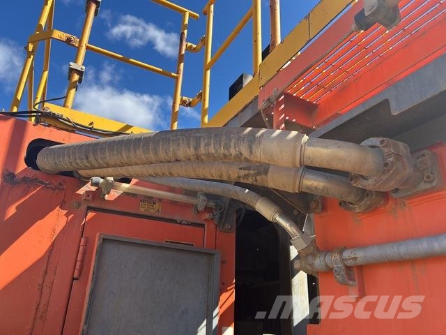 Hitachi EX2600-6BE Roomikekskavaatorid