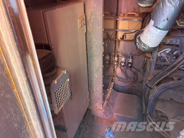 Hitachi EX2600-6BE Roomikekskavaatorid