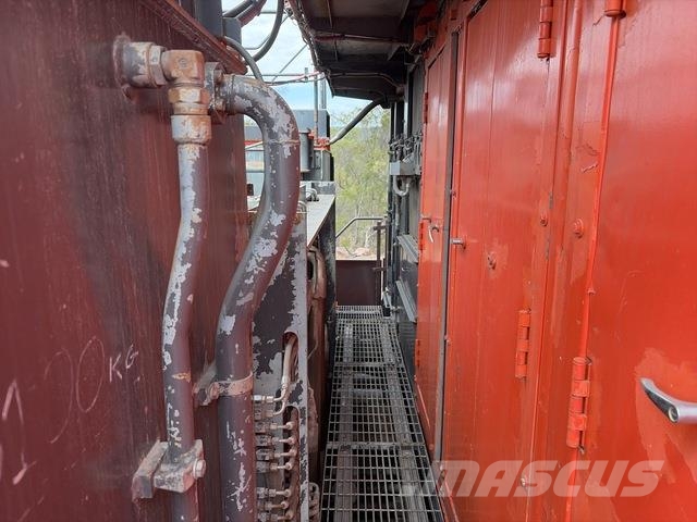Hitachi EX3600-5 Paletli ekskavatörler