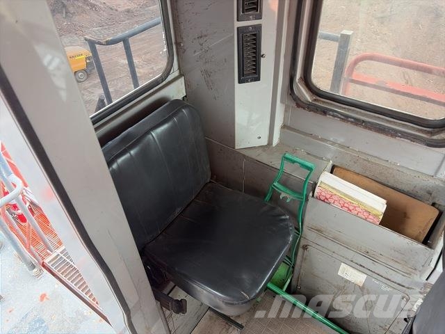 Hitachi EX3600-5 Paletli ekskavatörler