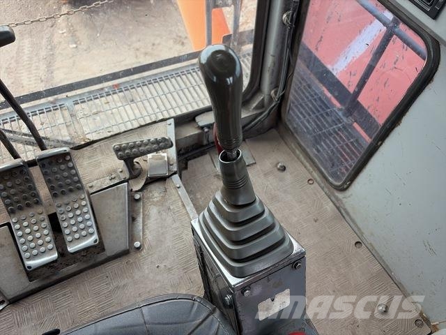 Hitachi EX3600-5 Paletli ekskavatörler