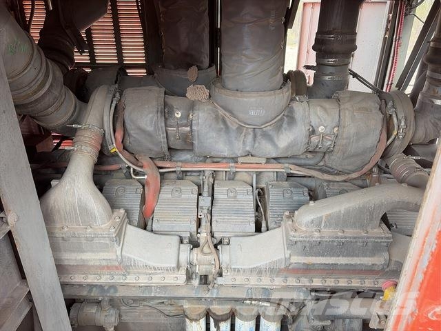 Hitachi EX3600-5 Paletli ekskavatörler