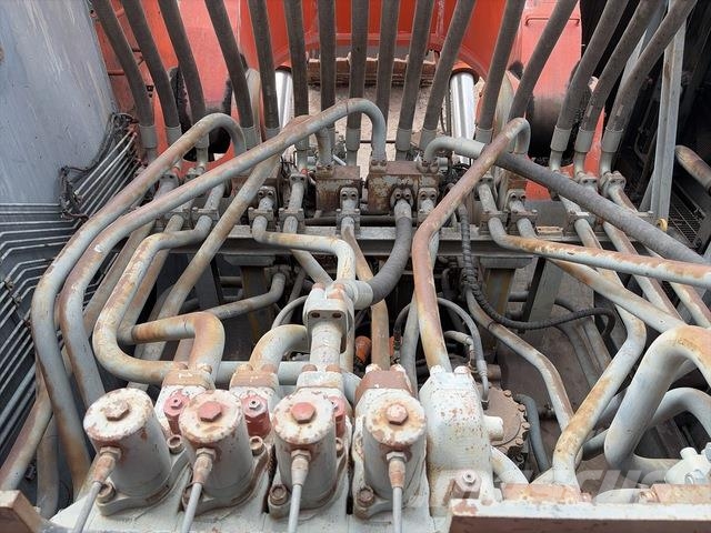Hitachi EX3600-5 Paletli ekskavatörler