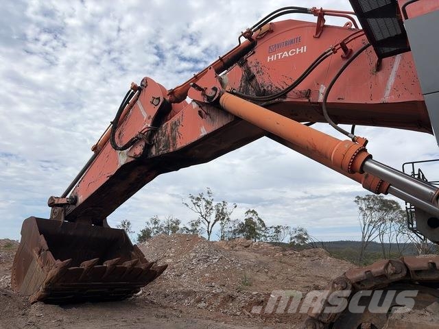 Hitachi EX3600-5 Paletli ekskavatörler