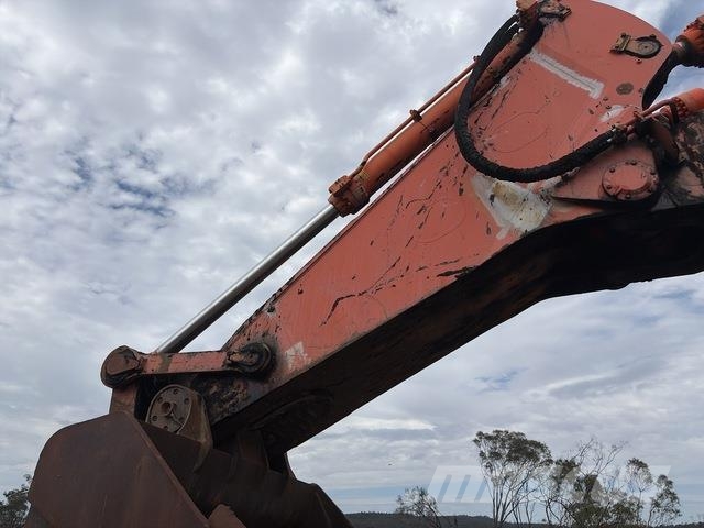 Hitachi EX3600-5 Paletli ekskavatörler