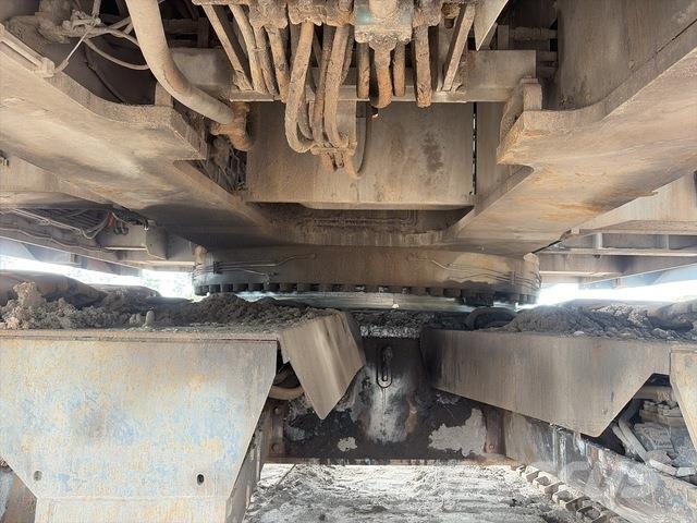 Hitachi EX3600-5 Paletli ekskavatörler