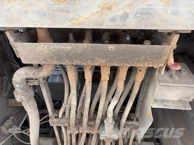 Hitachi EX3600-5 Paletli ekskavatörler