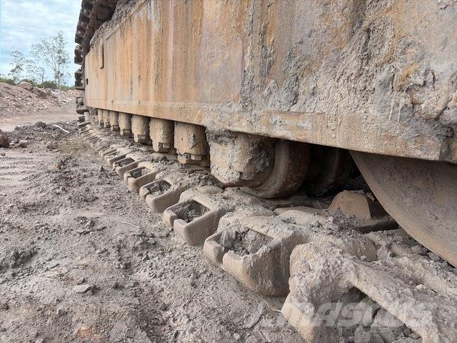Hitachi EX3600-5 Paletli ekskavatörler