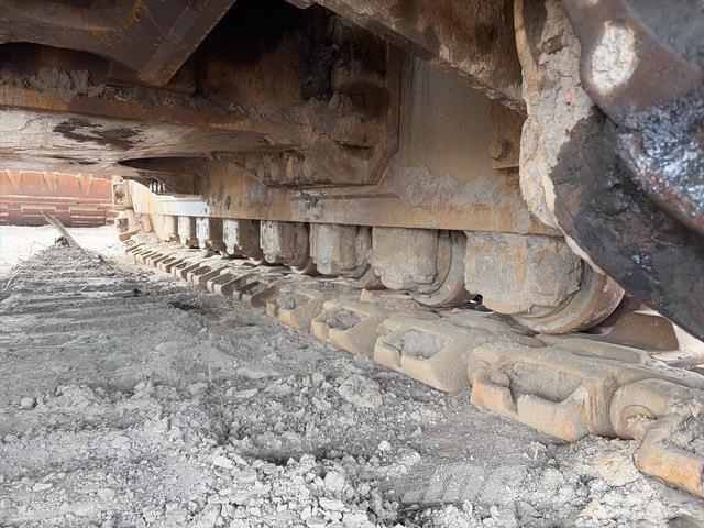 Hitachi EX3600-5 Paletli ekskavatörler