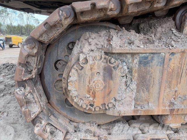 Hitachi EX3600-5 Paletli ekskavatörler