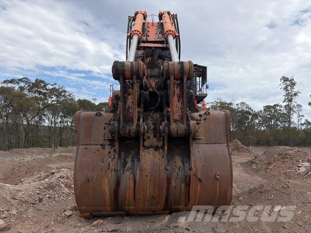 Hitachi EX3600-5 Paletli ekskavatörler