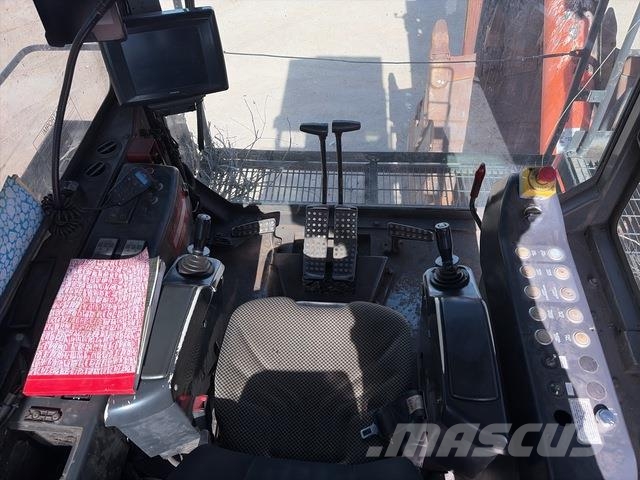 Hitachi EX3600-6 Crawler excavators