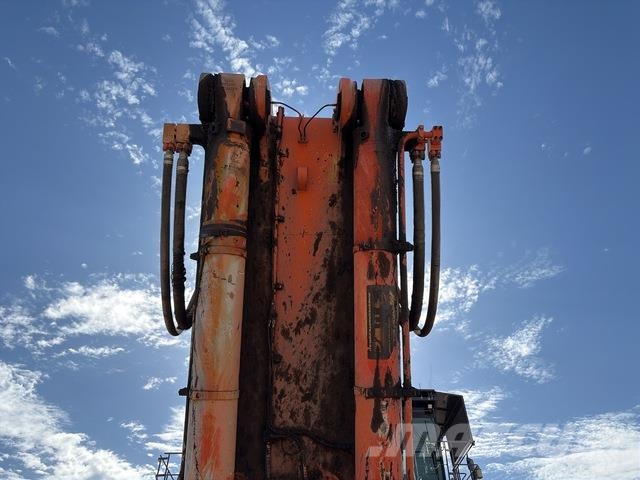 Hitachi EX3600-6 Crawler excavators