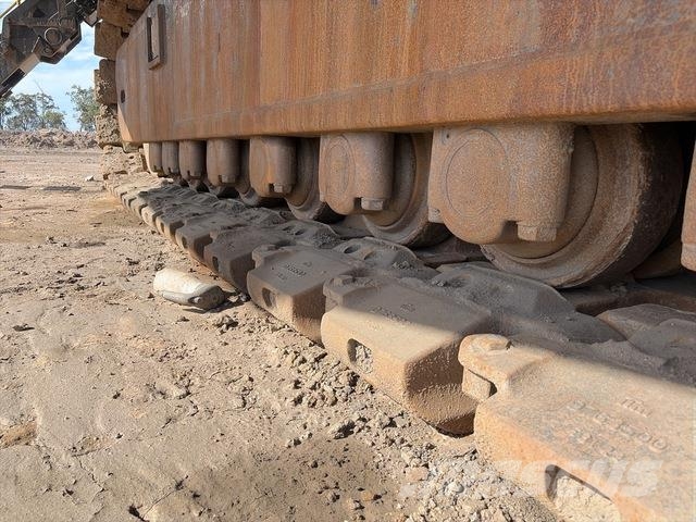 Hitachi EX3600-6 Crawler excavators