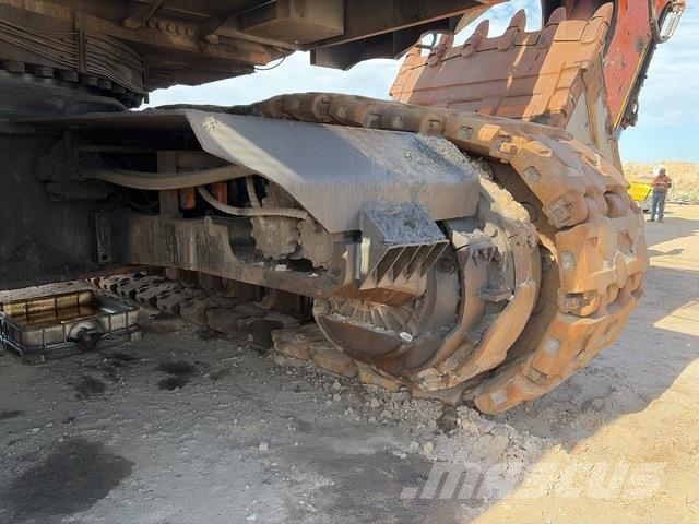 Hitachi EX3600-6 Crawler excavators