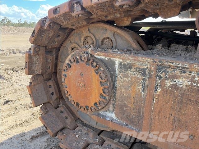 Hitachi EX3600-6 Crawler excavators