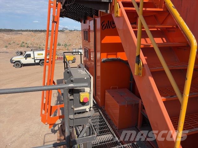 Hitachi EX3600-6 Crawler excavators