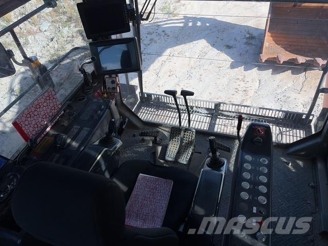 Hitachi EX3600-6 Crawler excavators