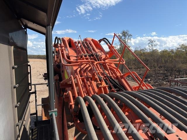 Hitachi EX3600-6 Crawler excavators