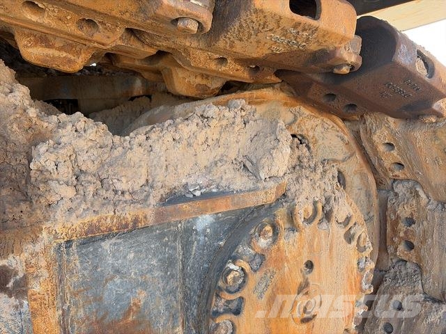 Hitachi EX3600-6 Crawler excavators