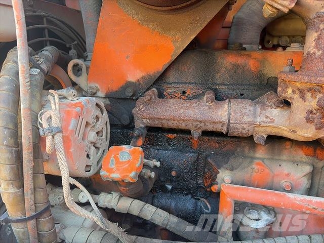 Hitachi LX80 Фронтальные погрузчики