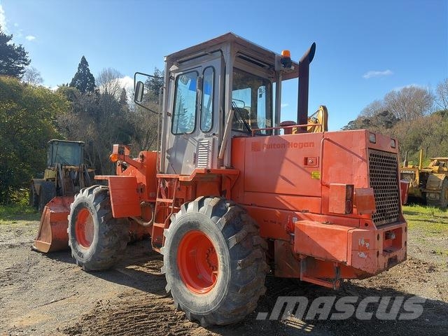 Hitachi LX80 Фронтальные погрузчики