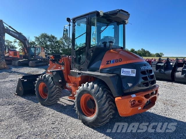 Hitachi ZW80 Gumikerekes homlokrakodók