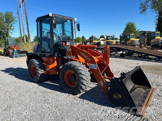 Hitachi ZW80 Gumikerekes homlokrakodók