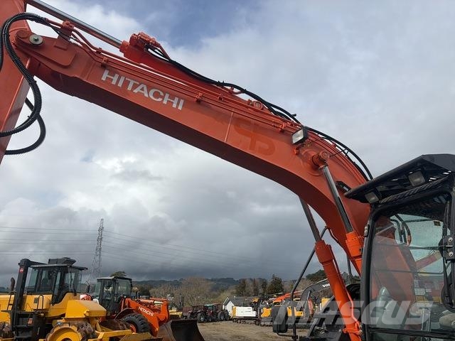 Hitachi ZX135US-5B Crawler excavators