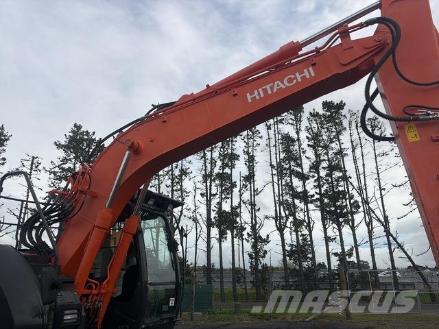Hitachi ZX135US-5B Crawler excavators