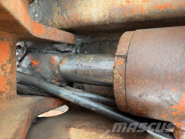Hitachi ZX135US-6 Excavadoras de cadenas