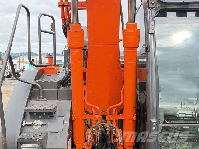 Hitachi ZX135US-6 Excavadoras de cadenas