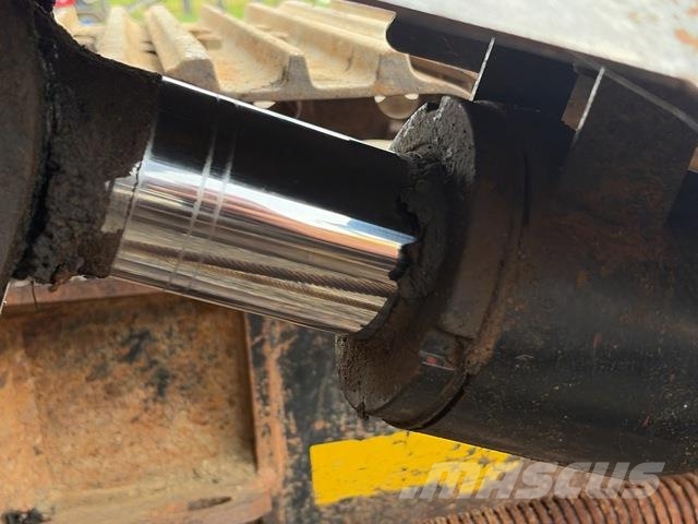 Hitachi ZX135US-6 Excavadoras de cadenas
