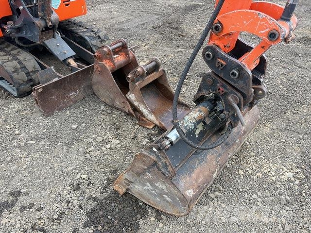 Hitachi ZX17U-5A Minibagger < 7t