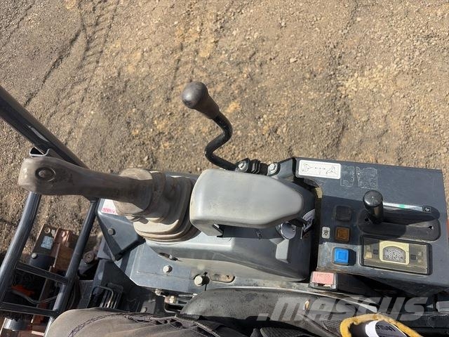 Hitachi ZX17U-5A Mini excavatoare < 7t
