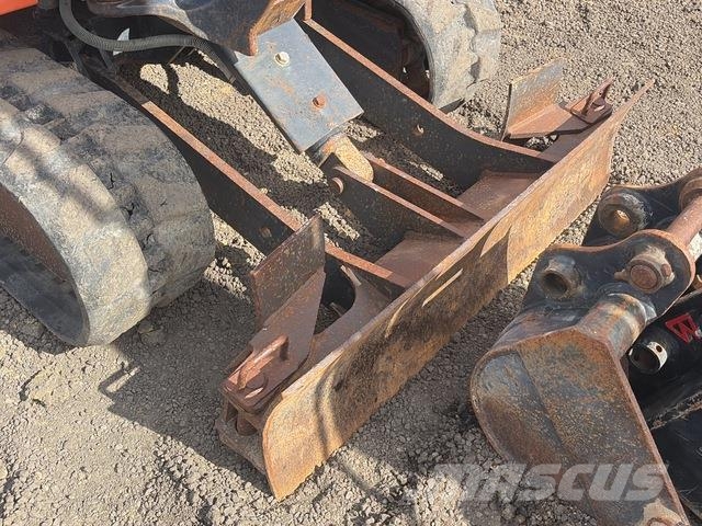 Hitachi ZX17U-5A Mini excavatoare < 7t