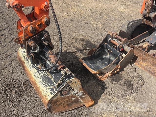Hitachi ZX17U-5A Mini excavatoare < 7t