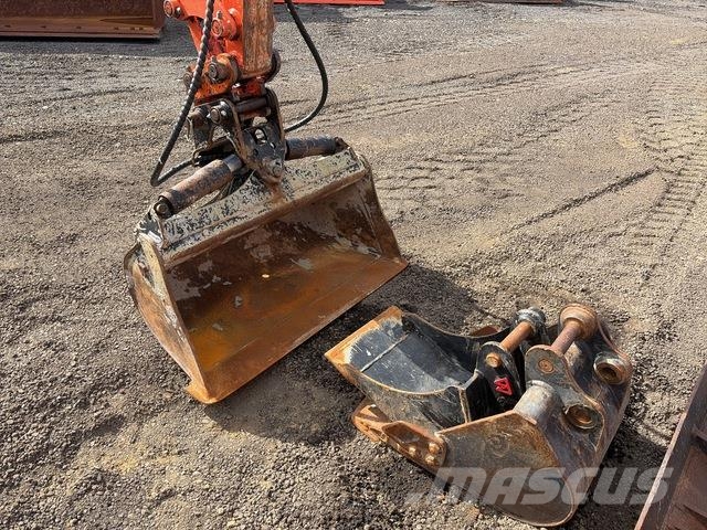 Hitachi ZX17U-5A Mini excavatoare < 7t