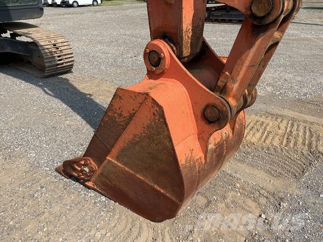 Hitachi ZX200-3 大型油圧ショベル12t以上（パワーショベル・ユンボ）