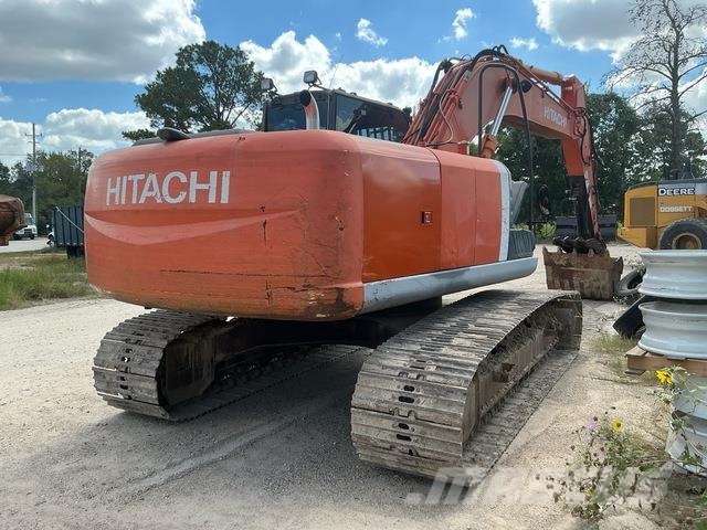 Hitachi ZX210-LC3 Gravemaskiner på larvebånd