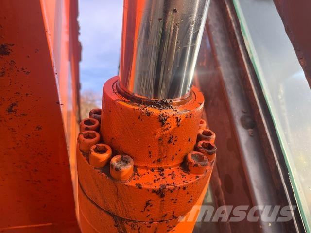 Hitachi ZX210W Hjulgravere