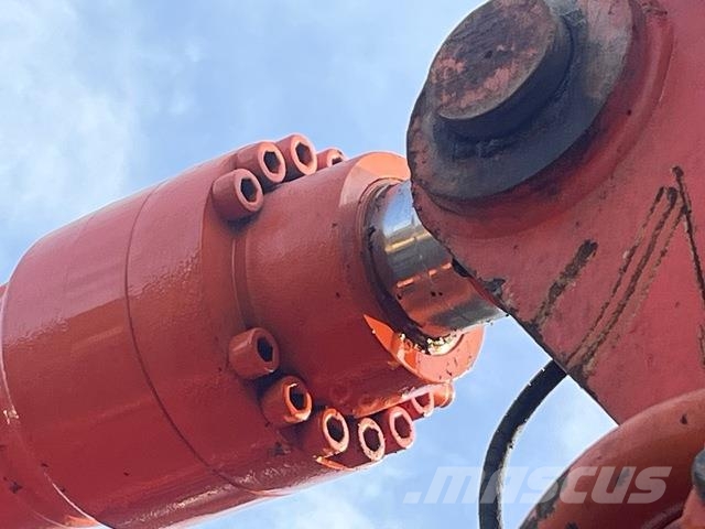 Hitachi ZX210W Hjulgravere