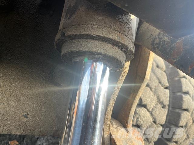 Hitachi ZX210W Hjulgravere