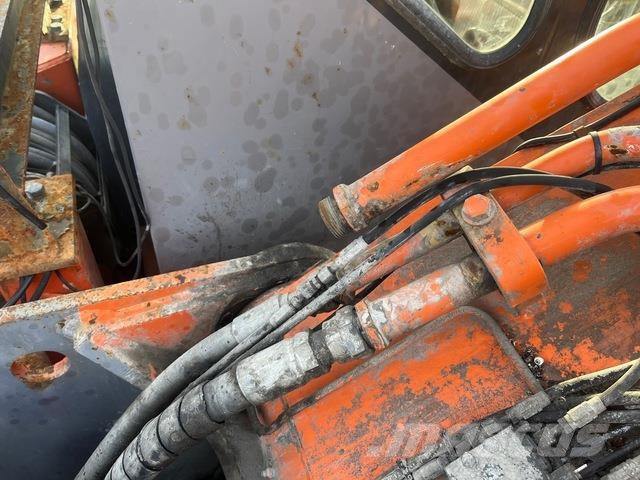 Hitachi ZX210W Hjulgravere