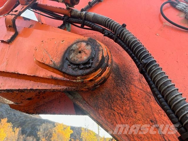 Hitachi ZX210W Hjulgravere