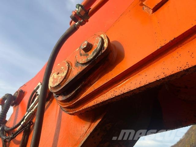 Hitachi ZX210W Hjulgravere