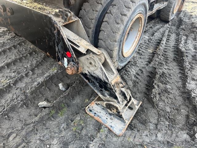 Hitachi ZX210W Hjulgravere