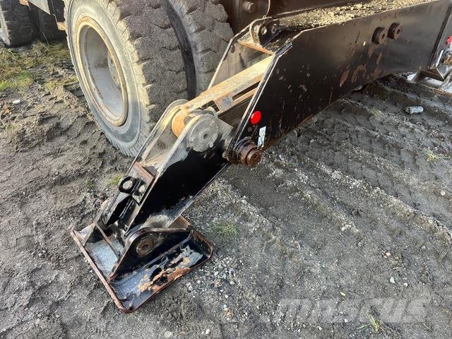 Hitachi ZX210W Hjulgravere