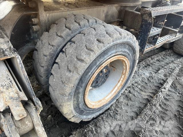 Hitachi ZX210W Hjulgravere