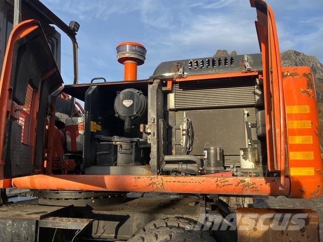 Hitachi ZX210W Hjulgravere